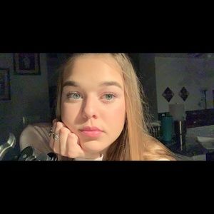 Meet your Posher, Kendall